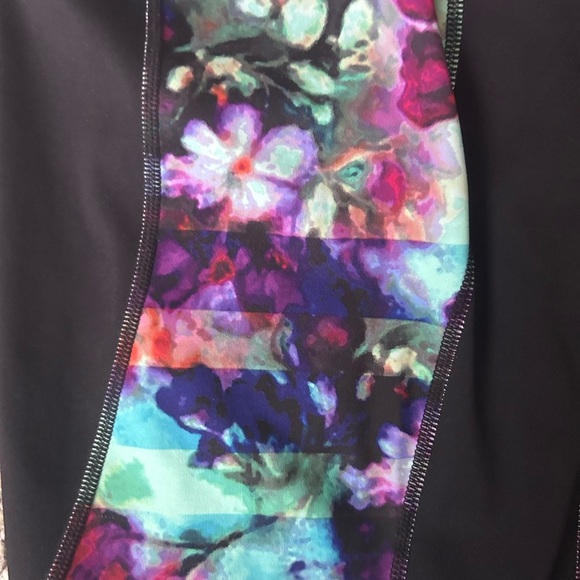 Athleta Gorgeous Jewel Tone Leggings with Mesh inserts size small - Picture 8 of 10